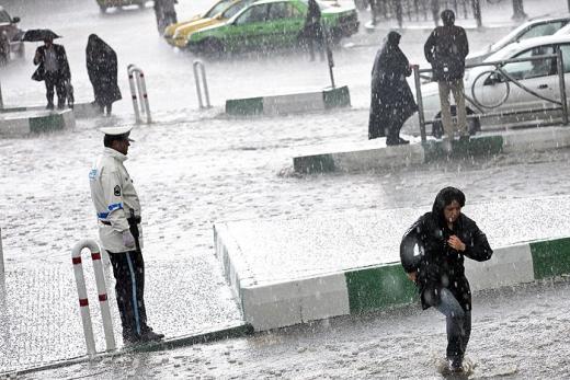 Iran: 3 morts dans des inondations, 600 personnes secourues