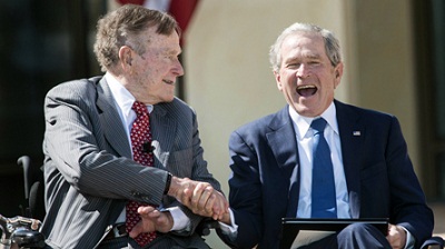 L’ex-président George Bush père s’en prend à Cheney et Rumsfeld...