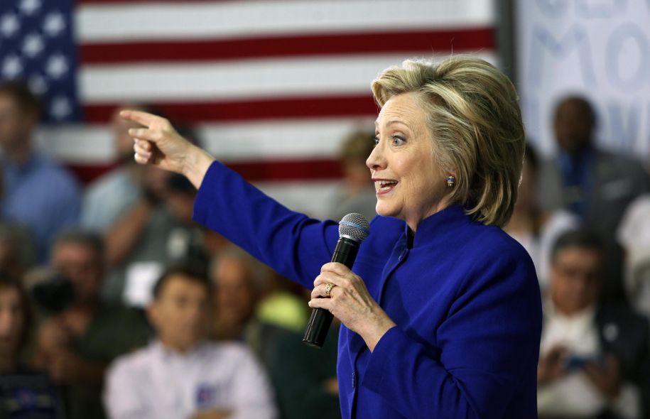 150 courriels de Clinton contenaient des informations sensibles