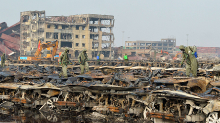 Chine: nouveaux incendies sur le site des explosions de Tianjin (médias)