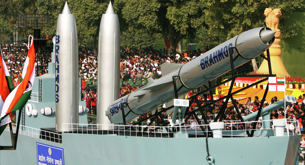 Missile russo-indien BrahMos: premier tir prévu pour 2016