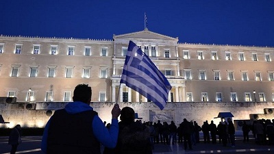 Athènes garde la tête hors de l’eau, mais sous haute surveillance