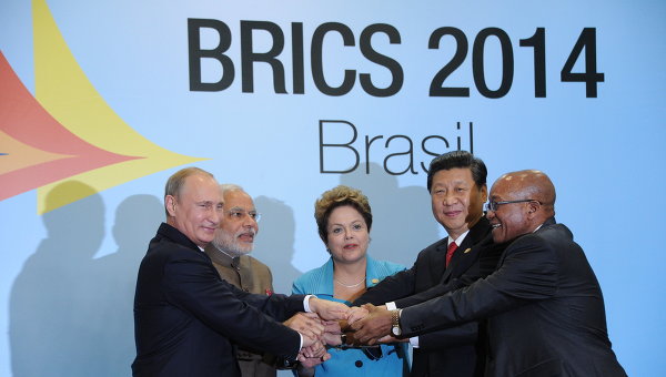 Poutine: mobiliser le BRICS pour renforcer la stabilité dans le monde