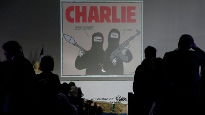 Charlie Hebdo: les services secrets derrière l’attaque, selon Le Pen