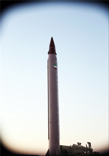 L’Iran teste un nouveau missile balistique de longue portée