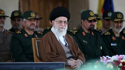 S.Khamenei met en garde contre l’infiltration politique et culturelle de l’Iran