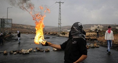 Attaques:un Palestinien tué et six Israéliens blessés