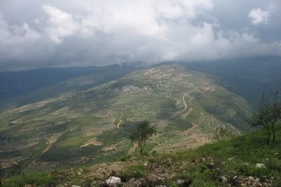 Syrie : l’armée conquiert une montagne stratégique et lorgne un village rebelle