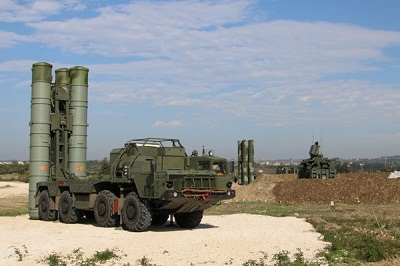 Syrie:S-400 déployé, Moskva au large,les frappes russes plus fortes que jamais