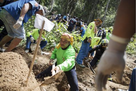 En Thaïlande, une fosse commune de clandestins en pleine jungle, deux survivants