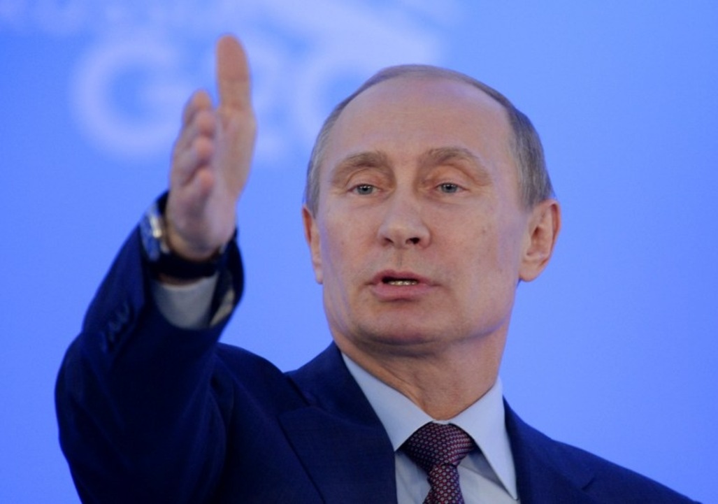 Poutine promulgue une loi sur les ONG étrangères 