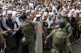 Des milliers de Palestiniens se rendent à alAqsa pour le 1er vendredi de Ramadan