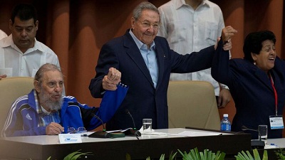 Fidel Castro fait ses adieux lors du congrès du Parti communiste