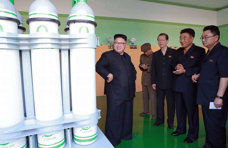 Pyongyang teste un moteur de fusée, étape  vers un missile intercontinental