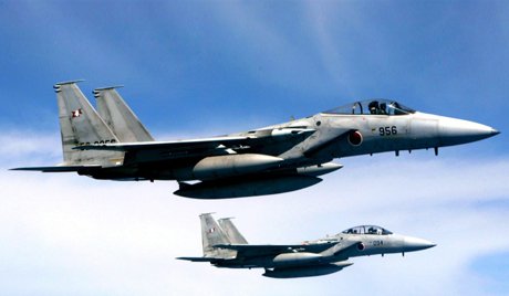Tokyo double le nombre de ses chasseurs F-15 près d’ilots disputés avec Pékin