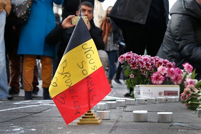 17 familles de victimes des attentats de Paris porteront plainte contre Bruxelle