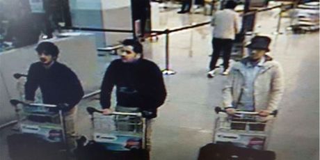 Deux frères identifiés parmi les trois kamikazes à Bruxelles