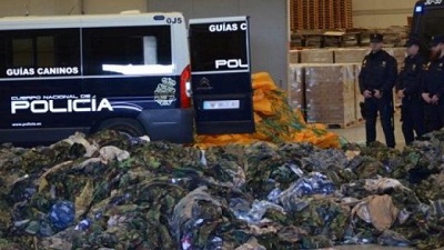 Espagne: la police saisit 20.000 uniformes destinés aux takfiristes
