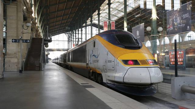 700 passagers bloqués à bord d’un Eurostar Londres-Paris pendant 8 heures