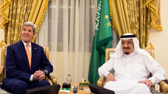 Quand Kerry rencontre le roi Salman: il faut en finir avec la Syrie et le Yémen