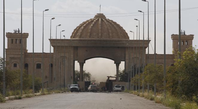 Irak: le Royaume-Uni bombarde un ancien palais de Saddam Hussein à Mossoul