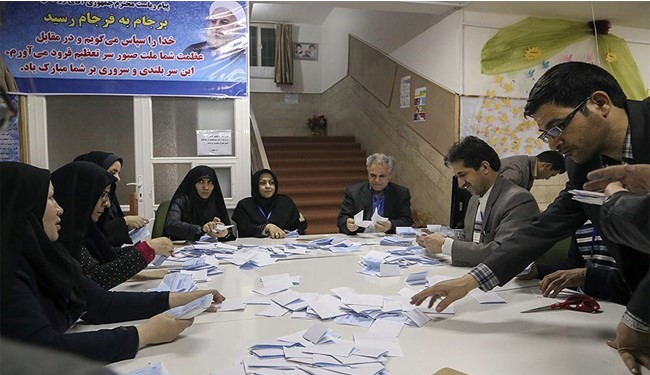 Iran: victoire des candidats pro-Rohani au second tour des législatives