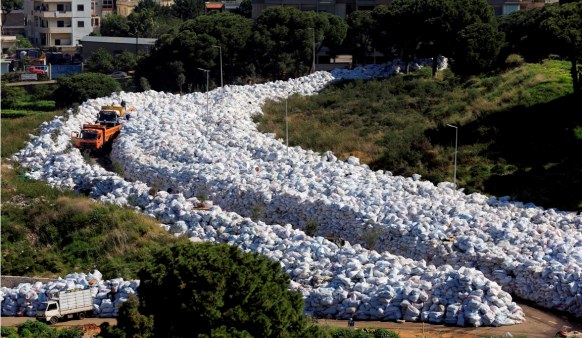 Le ramassage des déchets commence au Liban, le problème persiste