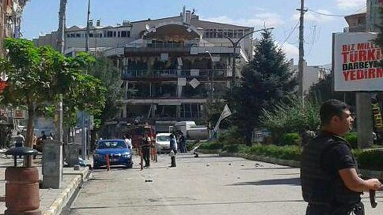Turquie: près de cinquante blessés dans l’explosion d’une voiture piégée
