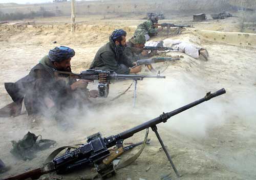 Afghanistan: les talibans lancent le 1er mai leur offensive de printemps
