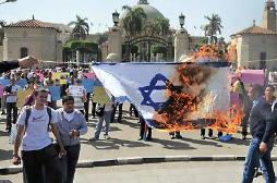 Egypte: manifestation devant l’ambassade israélienne au Caire
