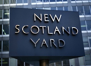 Scotland Yard touché au cœur par le scandale des écoutes téléphoniques 
   
