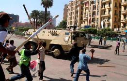 Egypte: l’armée force les derniers manifestants à quitter la place Tahrir

