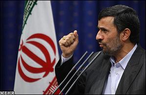 Ahmadinejad: l’Otan commet des crimes en Libye plus que Kadhafi

