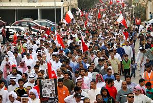 Miles de Manifestantes Desaf&iacutean la Represi&oacuten en Bahrein