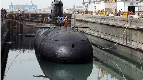 Ir&aacuten Lanza el Submarino Tareq 901 y el Destructor Sahand