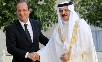 Hollande Recibe al Rey de Bahrein en el El&iacuteseo