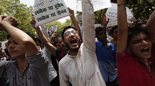Miles de musulmanes de India quieren ir a Iraq a proteger los lugares santos