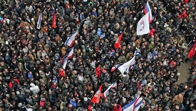 Fuerzas de autodefensa pro-rusas toman el control de Crimea