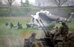 Milicia pro-rusa ataca instalaciones militares ucranianas