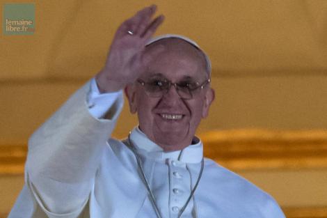 El Papa Francisco Recibe una Carta del Presidente Ahmadineyad