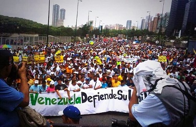 Académico francés denuncia intento de golpe en Venezuela

