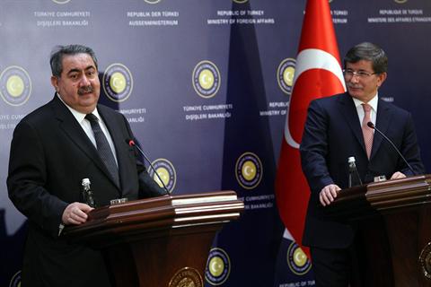 Turqu&iacutea busca mejorar sus relaciones con Iraq
