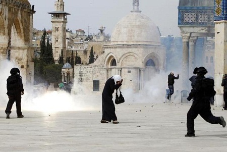 Enfrentamientos en Jerusalén Tras Ataque a Mezquita de Al Aqsa