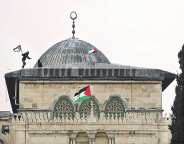 Ir&aacuten Condena Agresi&oacuten Israelí contra la Mezquita de Al Aqsa

