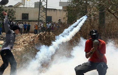 Tropas israel&iacutees disparan contra una manifestaci&oacuten palestina en Belén