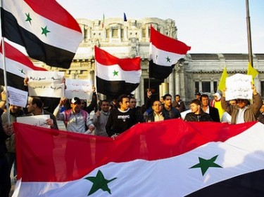 Manifestaci&oacuten Multitudinaria a Favor de Siria en T&uacutenez