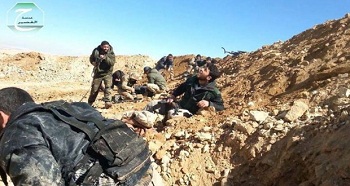 El EIIS aprovecha combates en Latakia para atacar al Frente al Nusra
