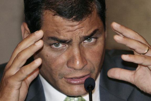 Correa: la ret&oacuterica sobre el excepcionalismo de EEUU recuerda la de los nazis