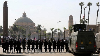 Grupo terrorista egipcio vincula atentado a asalto policial en Al Azhar