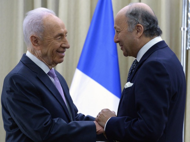 Fabius a Peres en el Quai d´Orsay: “Ésta será siempre tu casa”